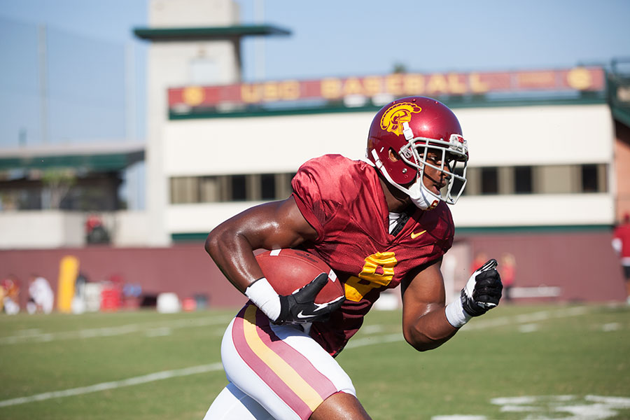 USC's Sophomore Sensation JuJu Smith-Schuster is the leading receiver in the PAC-12. (Photo by Ralf Cheung)