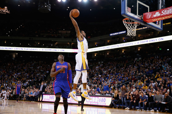 "Air Iggy" (Photo by Ezra Shaw)