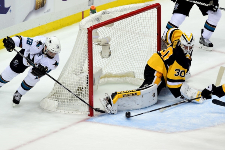 Patrick Marleau's wrap around goal tied Game 1 late in the second period. (photo by Matt Kincaid)