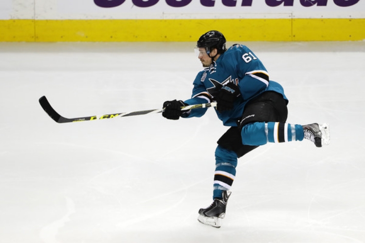 The Sharks' Justin Braun in Game 6 (photo by Ezra Shaw)