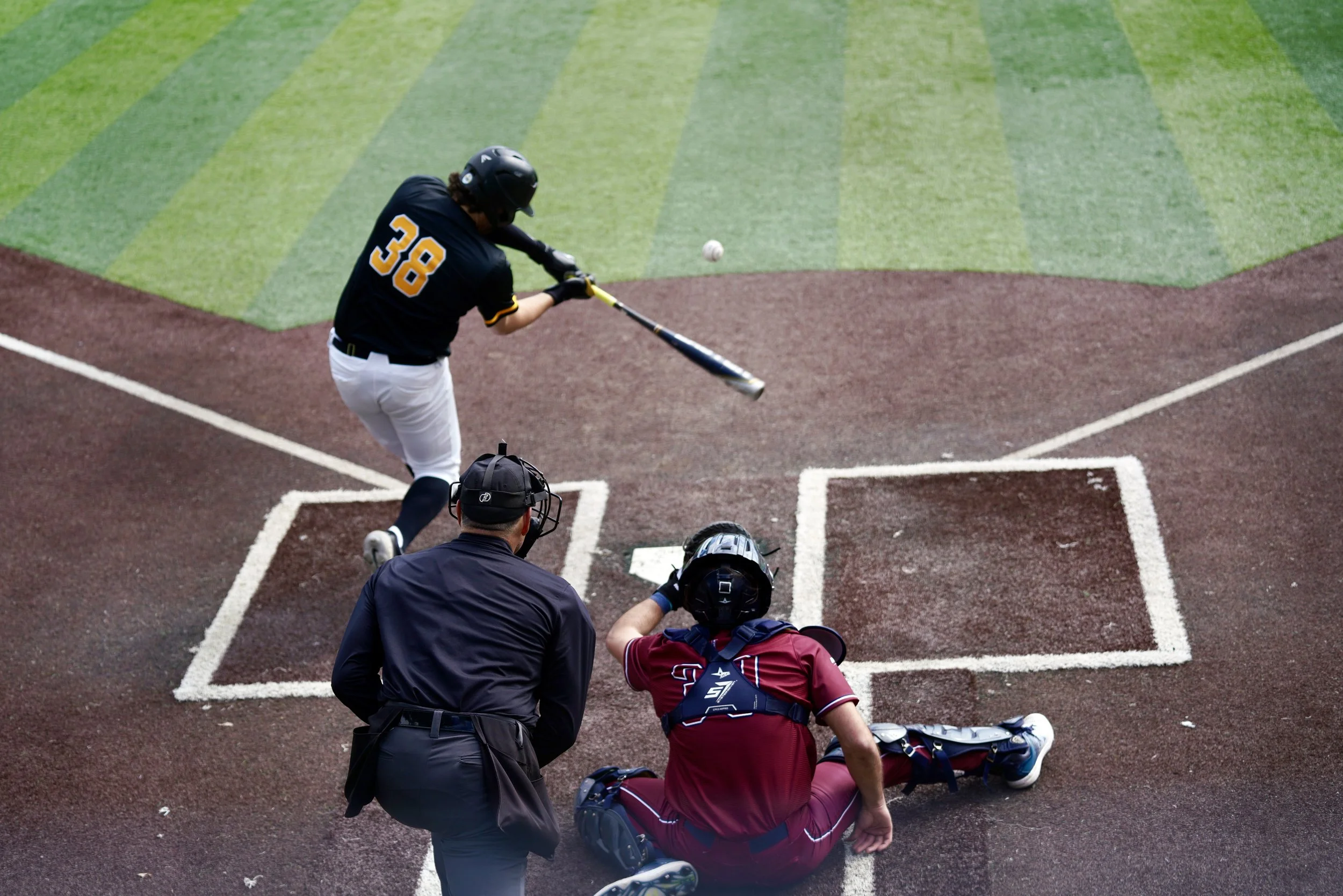 (Photos) University of San Francisco opens the 2024 season with a series win