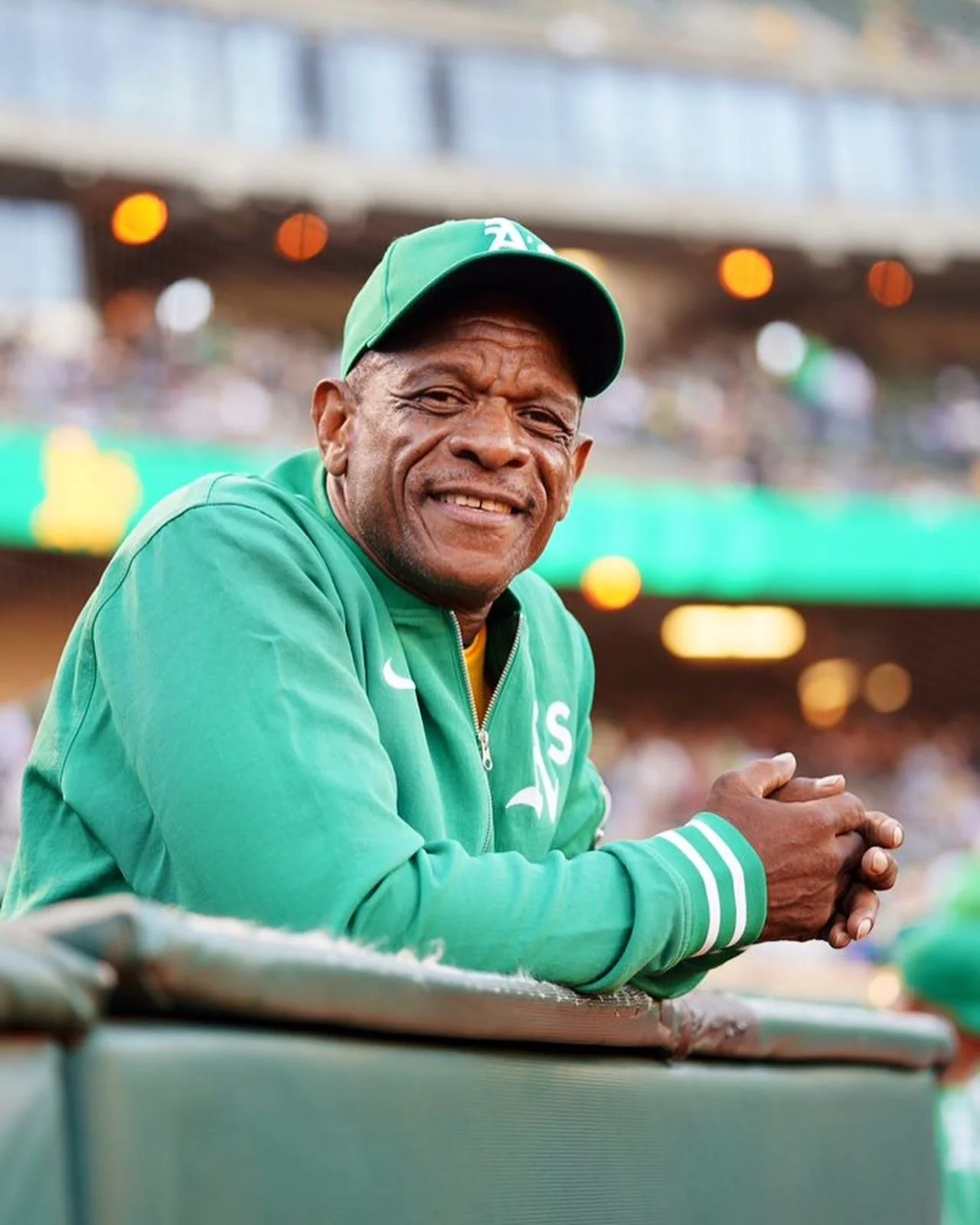 A pair of Oakland Coliseum Legends. 📷 @cbuestad #Section925