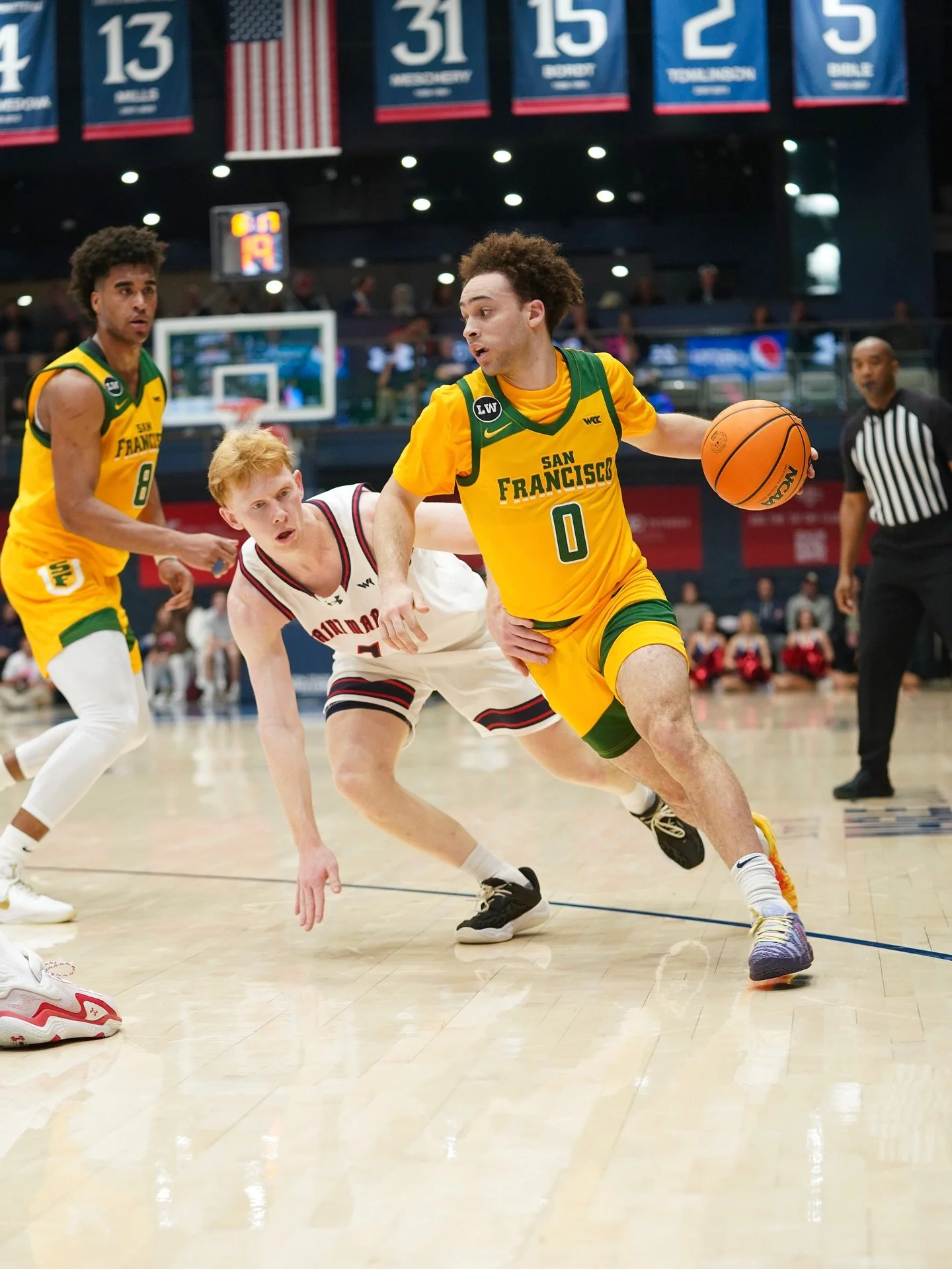 The Dons and Gaels do battle in Moraga 📷 @cbuestad #Section925