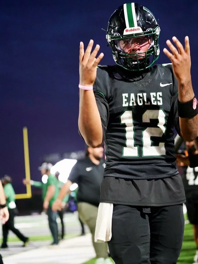 Laney College took the field tonight for the first time since the tragic death of legendary coach John Beam late last fall. The Eagles beat Monterey Peninsula 37-24 to kick off the 2026 season. 📷 @cbuestad #Section925 #JohnBeam #TwoClapsReadyReady #