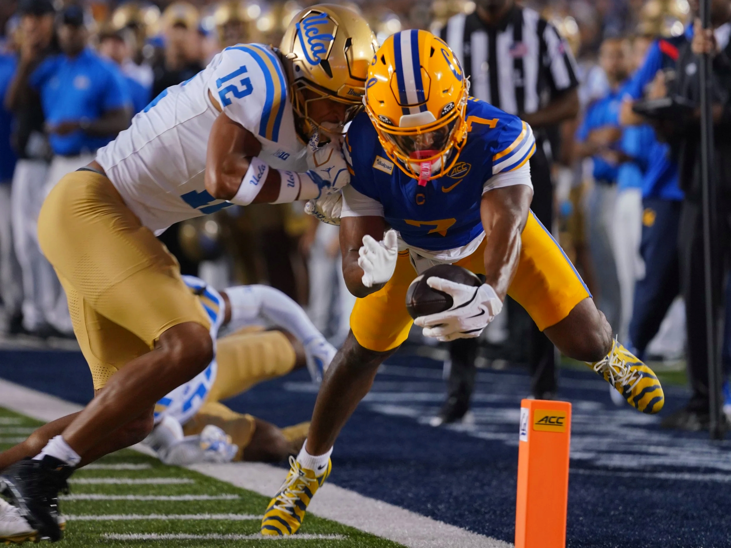 Cal falls to UCLA 45-24 in Tosh Lupoi's coaching debut