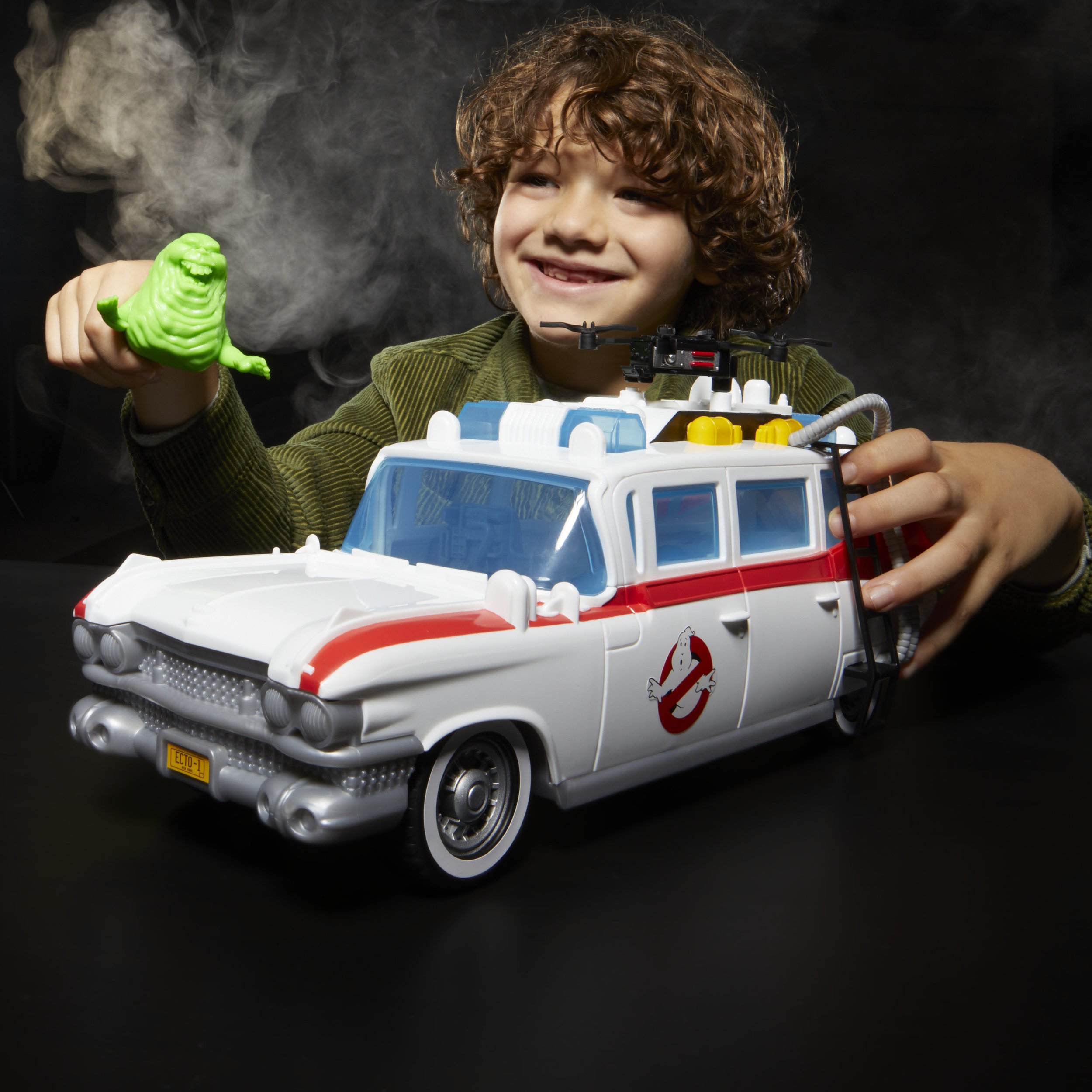 GHOSTBUSTERS TRACK & TRAP ECTO-1 1.jpg