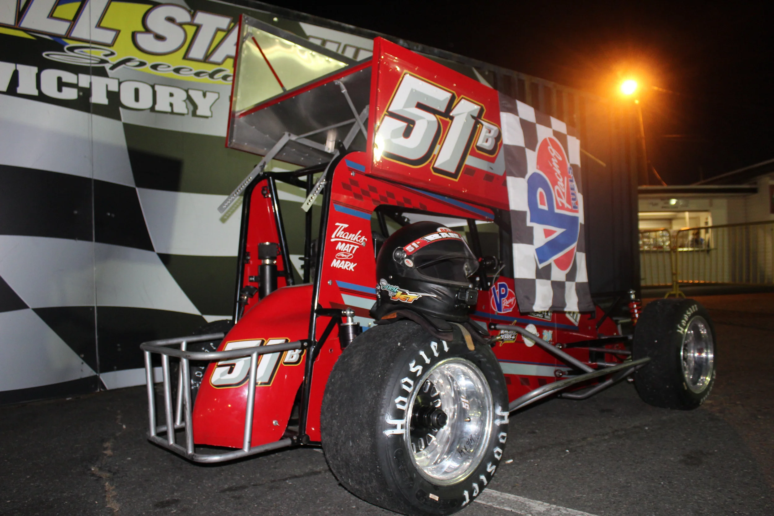 Bailey Prevails in Action-Packed Wall Feature