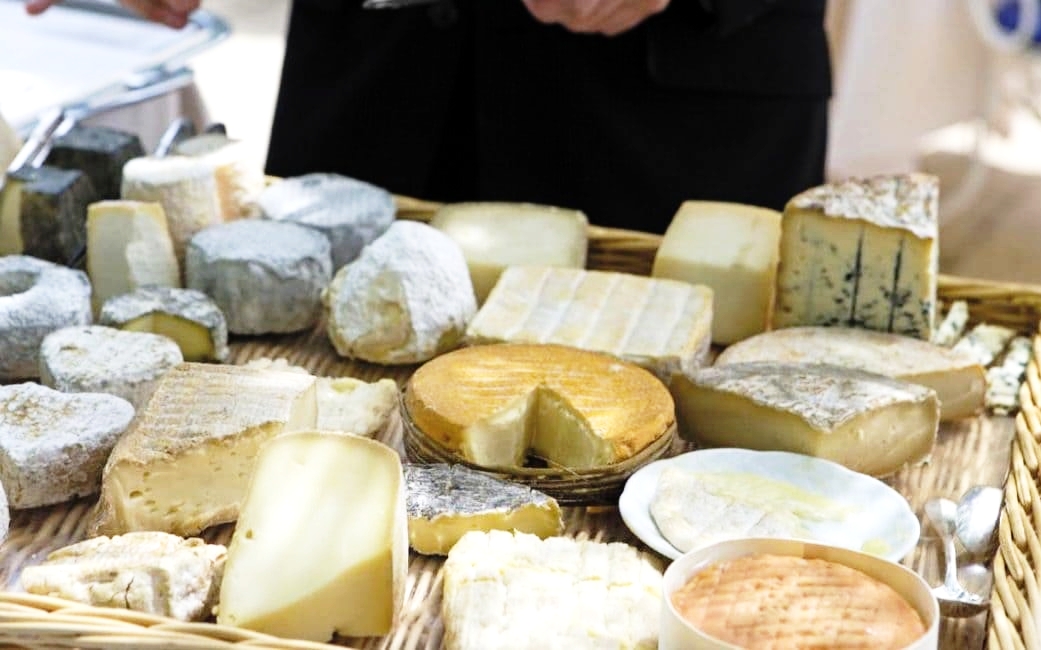 Smile And Say, "No-Cheese": Why Cheese Is So Darn Addictive And Can Cause Mood Distress
