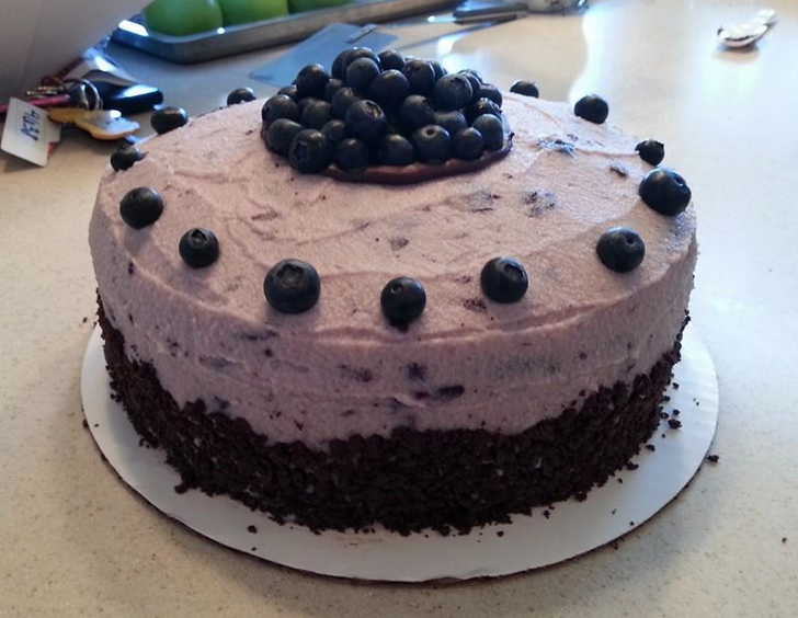 Chocolate Cake w. Blueberry Mascarpone Frosting