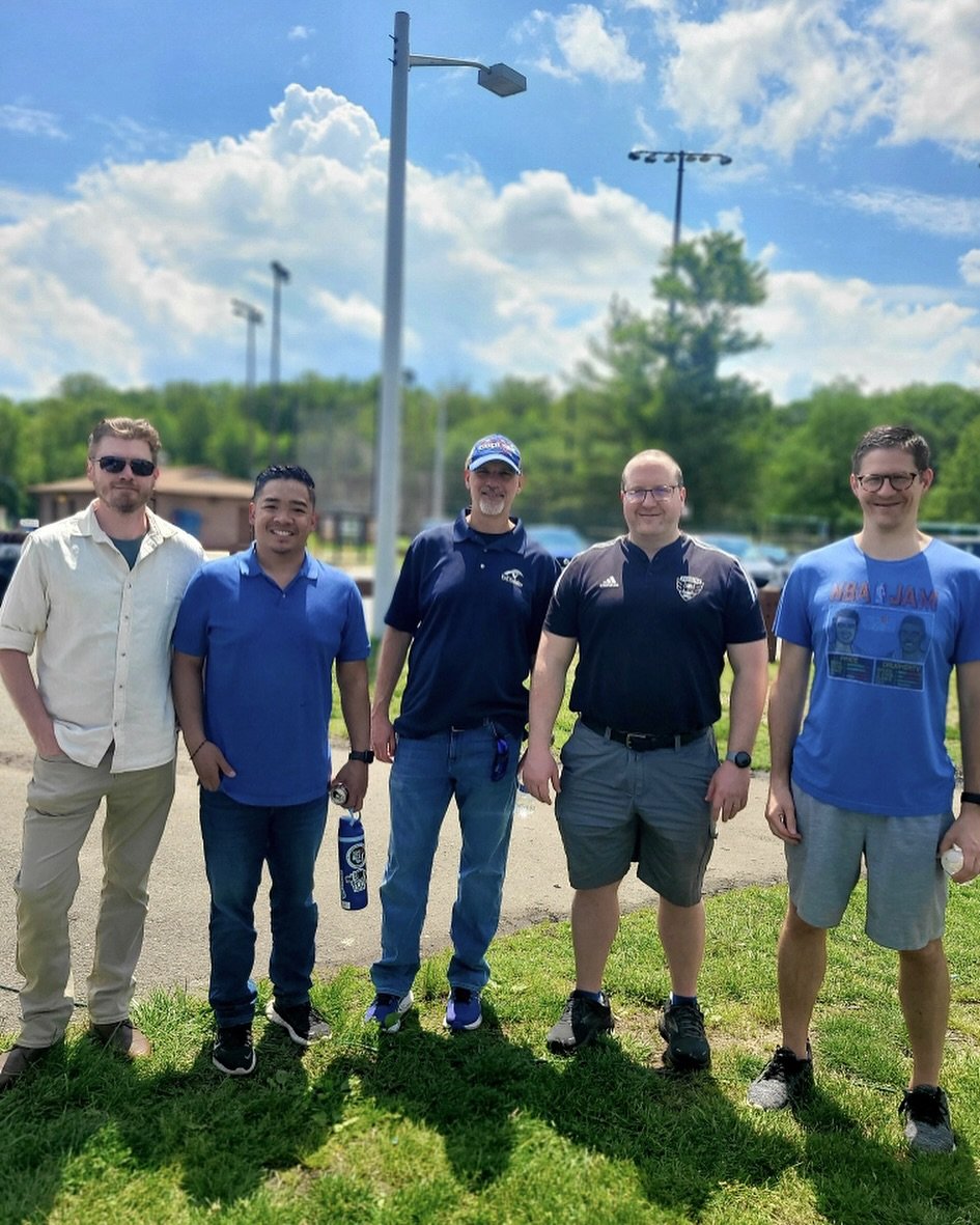 Spring weather means more team building outside the office - one of our teams enjoyed a project wide picnic outing, which brought folks coming in from remote and various sites together ☀️

#bptwdc #govtech #clearedjobs #bptwhsv