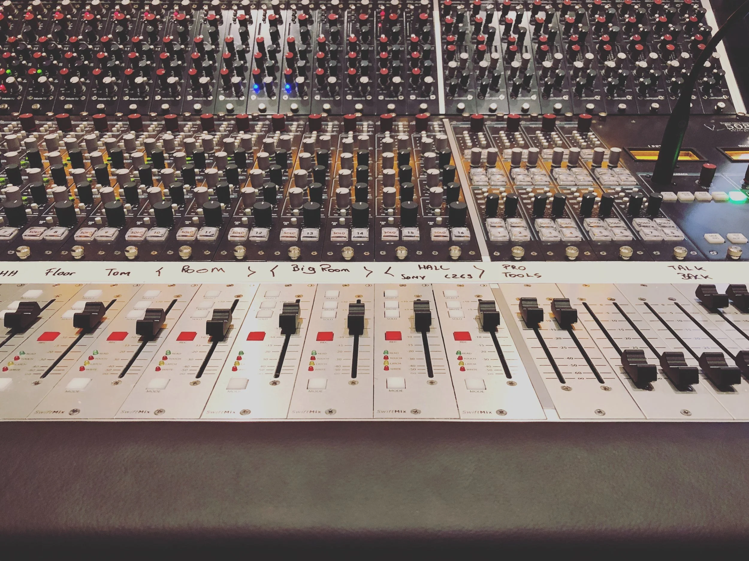 Obligatory photo of mixing table. Check.