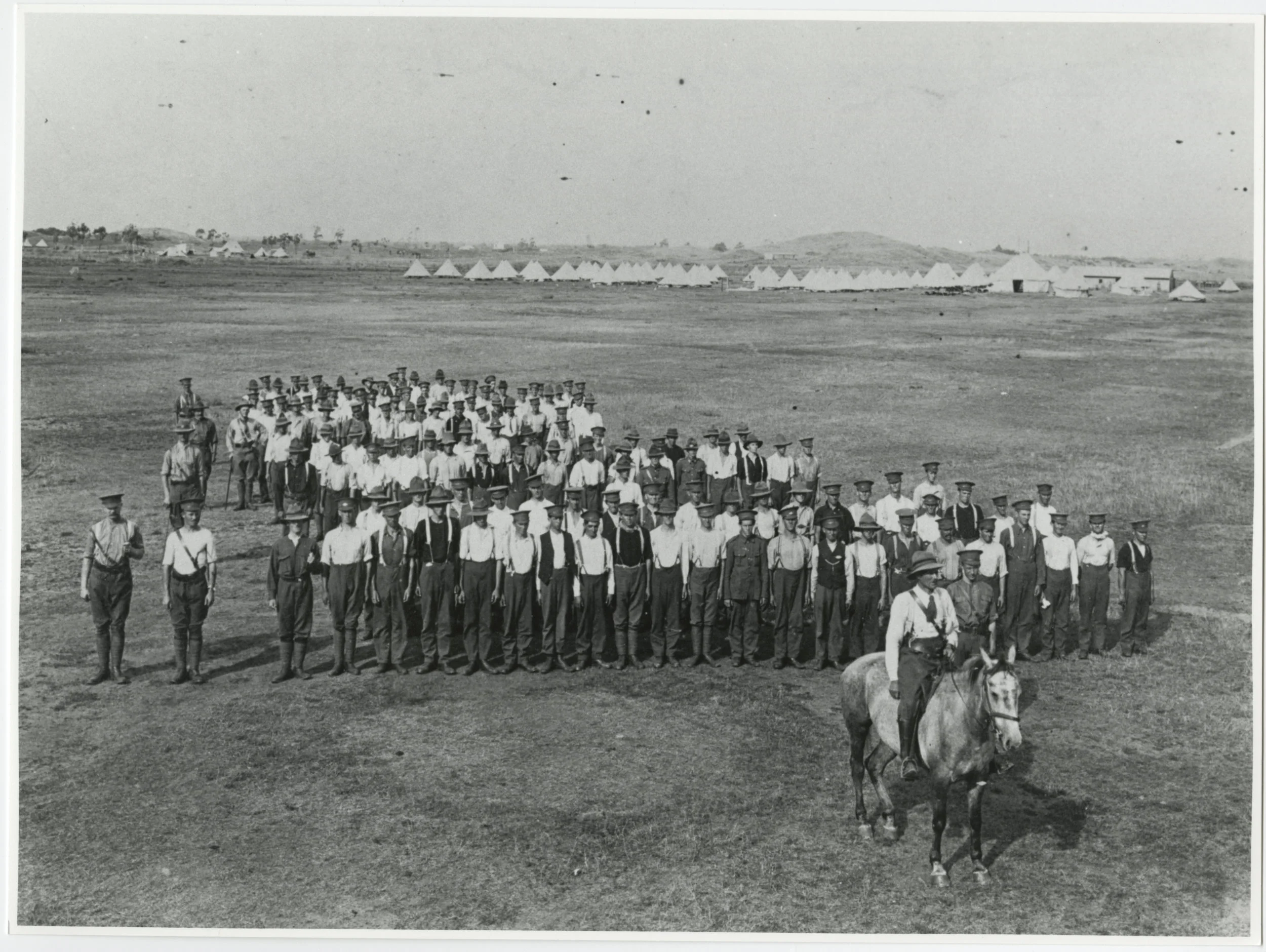Rangiotuarmycamp1915-1916.jpg