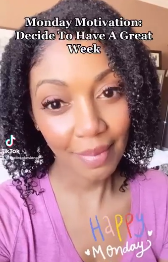 Make it a great week friends! Happy Monday! ✨✨✨