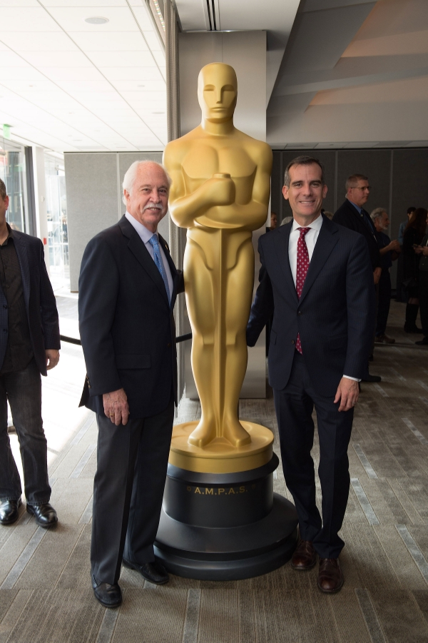 Leonard Engelman and Mayor Eric Garcetti