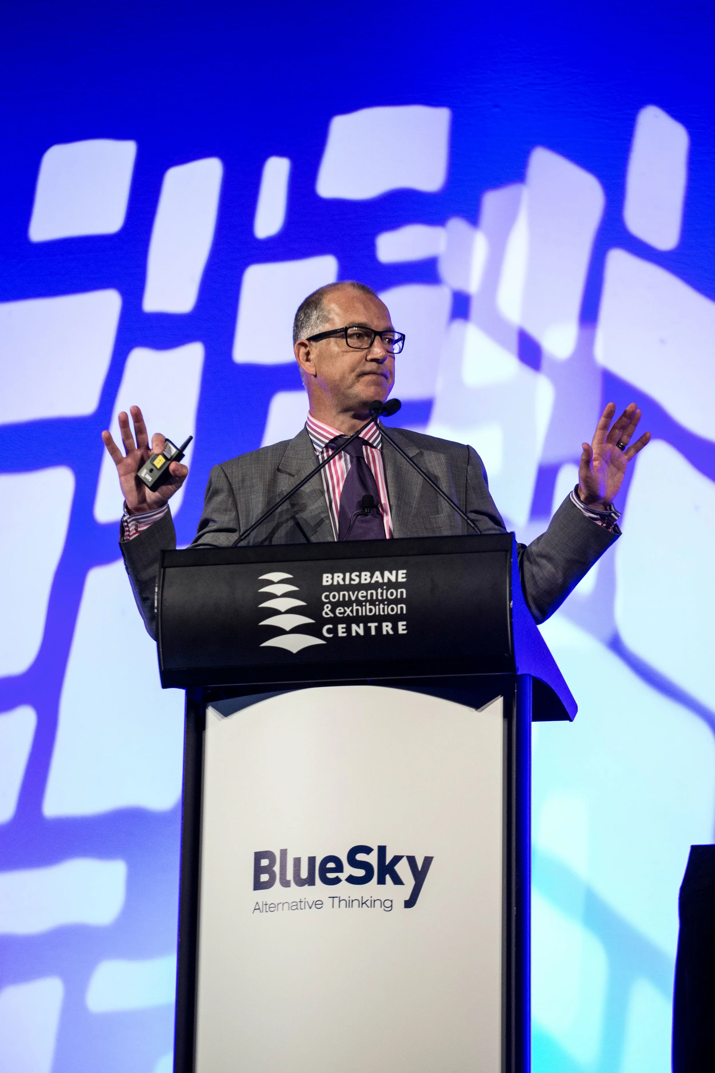 BLUE SKY - INVESTOR DAY 2015 300dpi -0521.jpg
