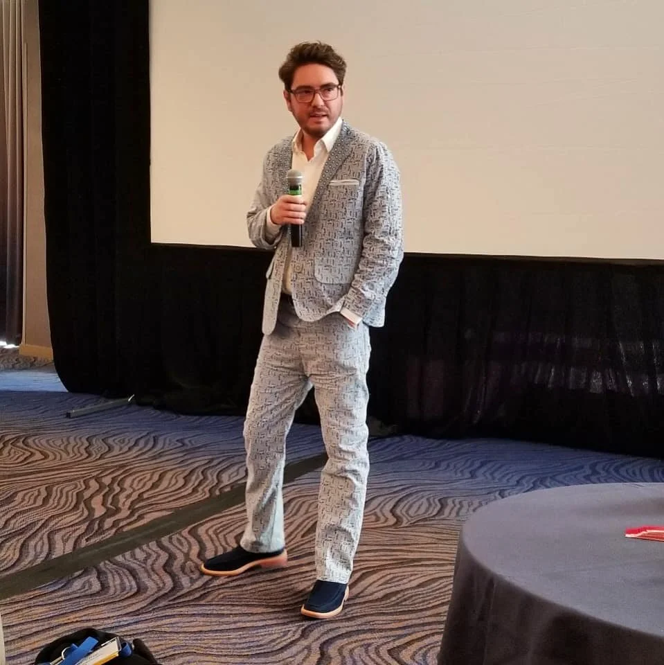 suit1.jpg