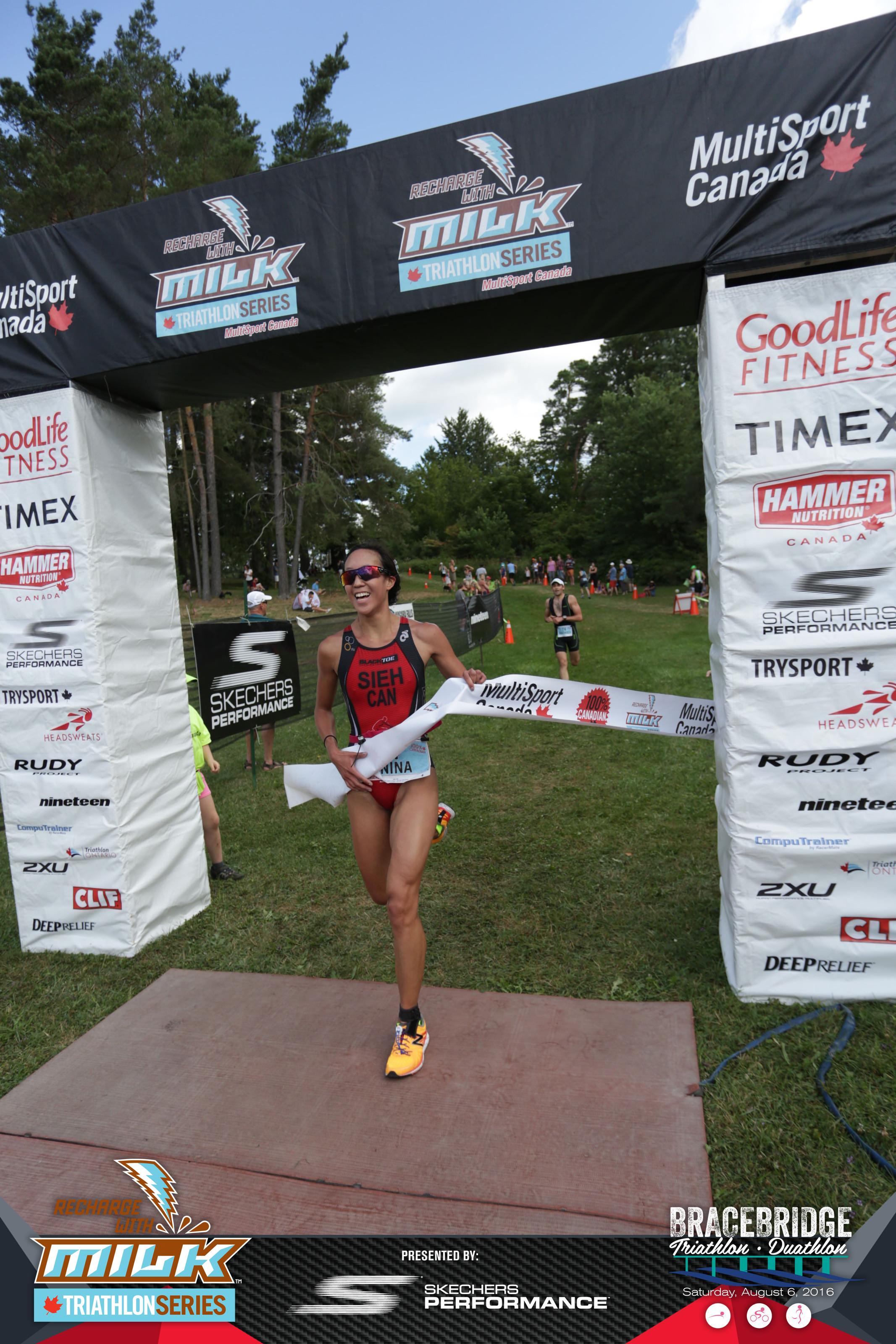 woohoo! super fun to break the tape at the finish! 