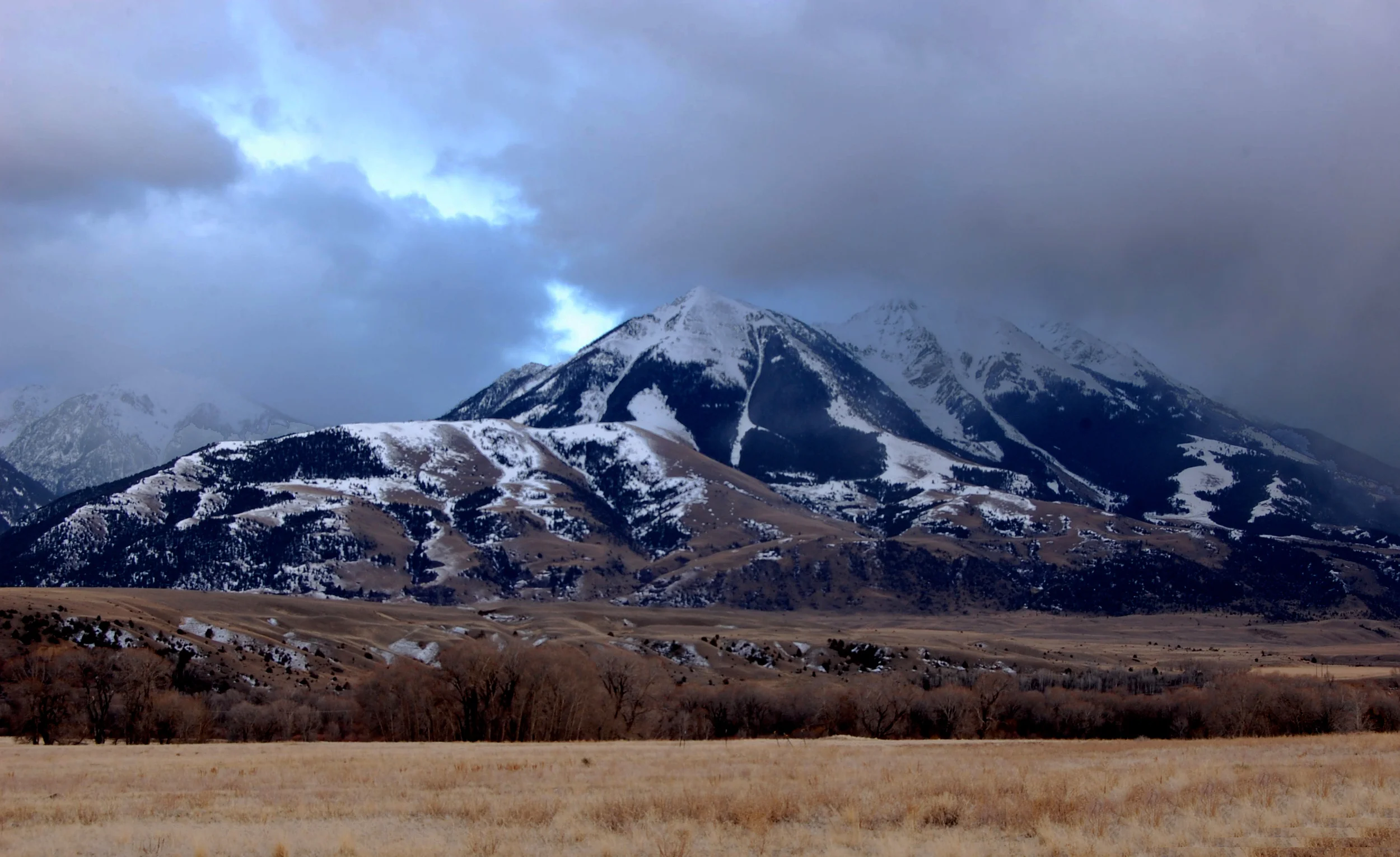yellowstone-winter.jpg