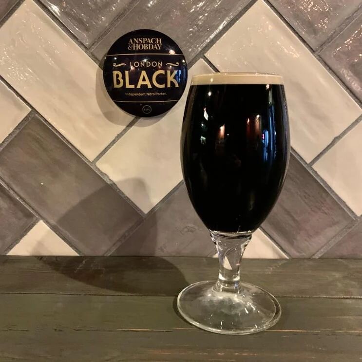 Focusing on local London breweries means we do not stock a popular Irish stout 😉
.
Luckily London Black from our friends at @anspachhobday is a great alternative 🤤
.
A Nitro Porter, it is creamy, smooth and truly sessionable 🍻
.
#drinklondon #thro