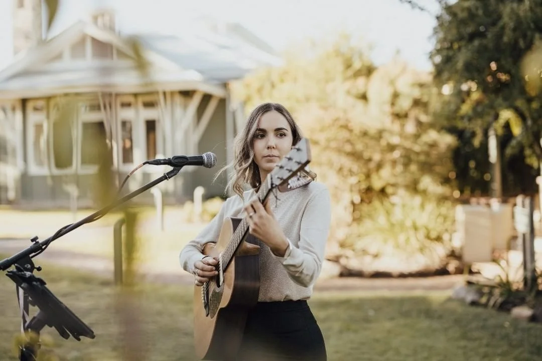 Gabrielle Lambe - Transformative Live Performances