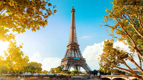 Paris-1-1-pu0ddm9cxv1nz15rftdcd2r0z1s8pq7mzs5in08otc.png