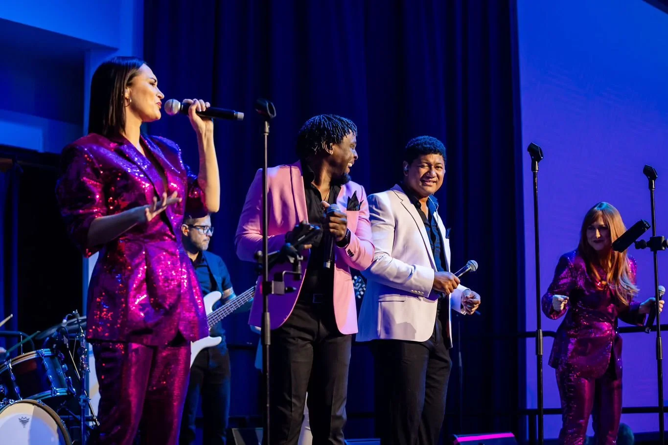 Malibu Crew had the greatest honour of performing at Trade and Investment Queensland&rsquo;s 2024 Premier of Queensland&rsquo;s Export Awards, and it was a VIBE!

Staged at the Plaza Ballroom of BCEC, the best of Queensland&rsquo;s Exporters celebrat