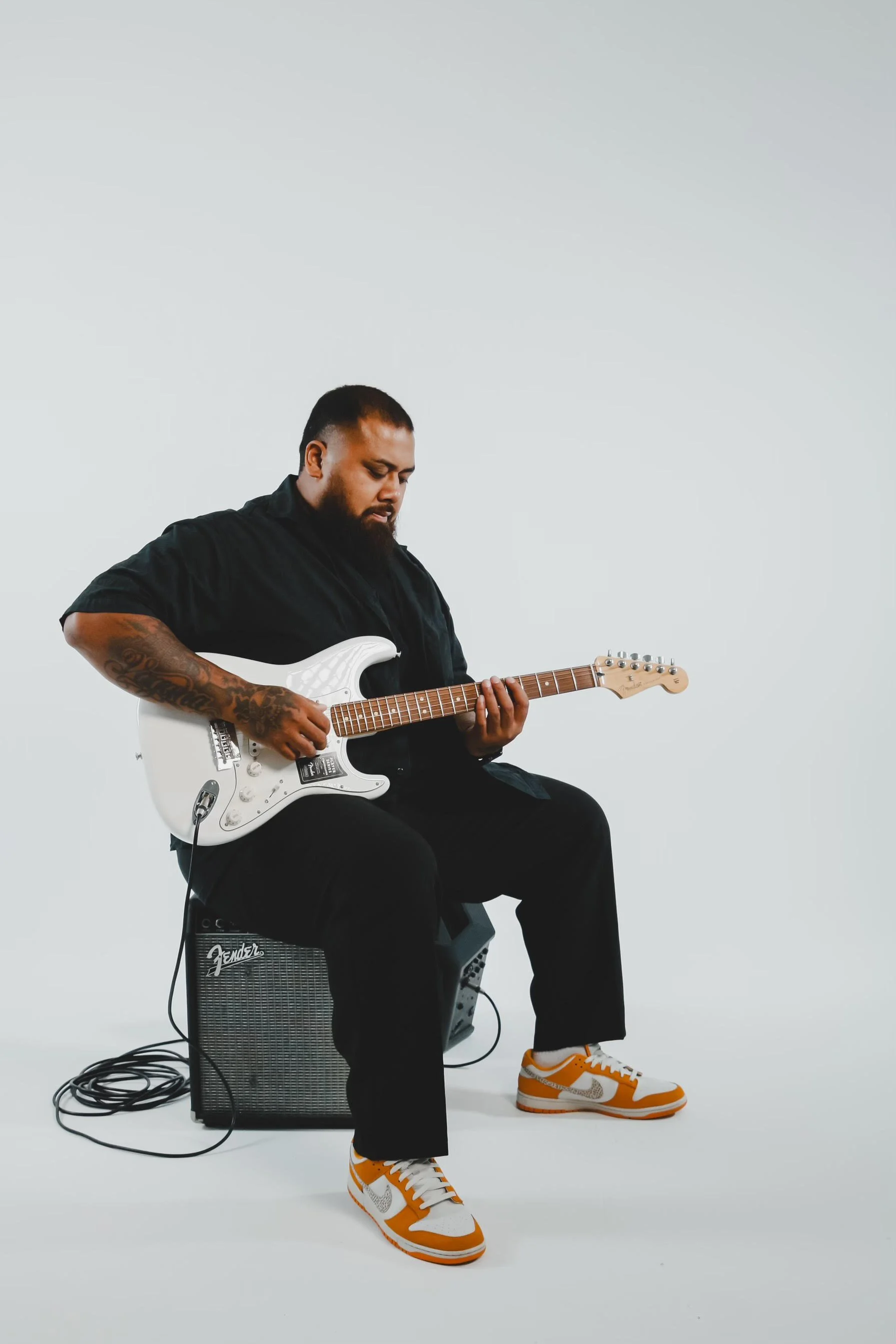 Raymond’s heartfelt lyrics and soulful sound