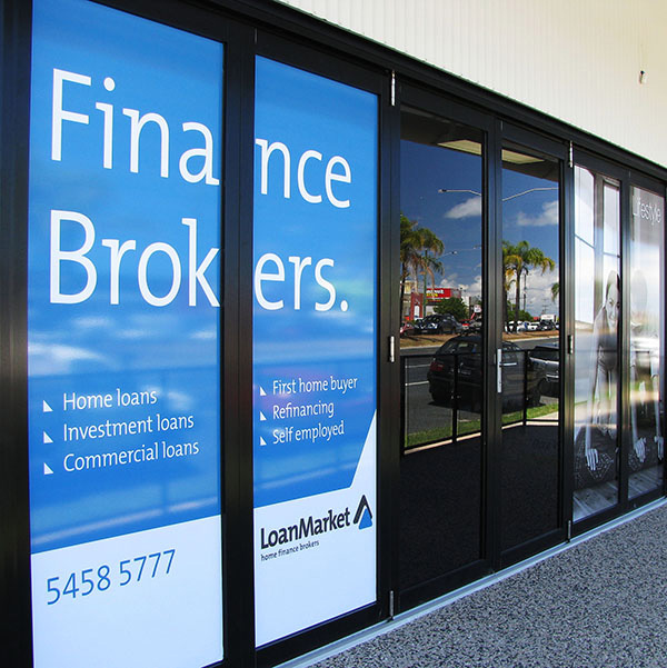 Shopfront signage, Minyama, QLD