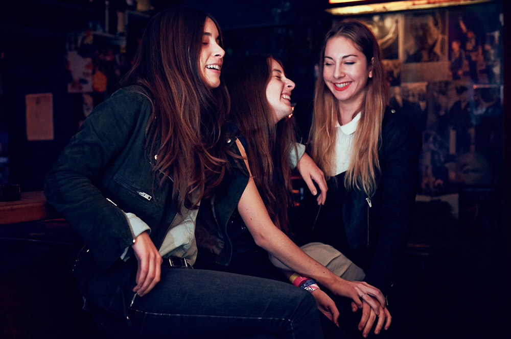 Haim-the-band-georgia-reeve-robert-wunsch-12.jpg