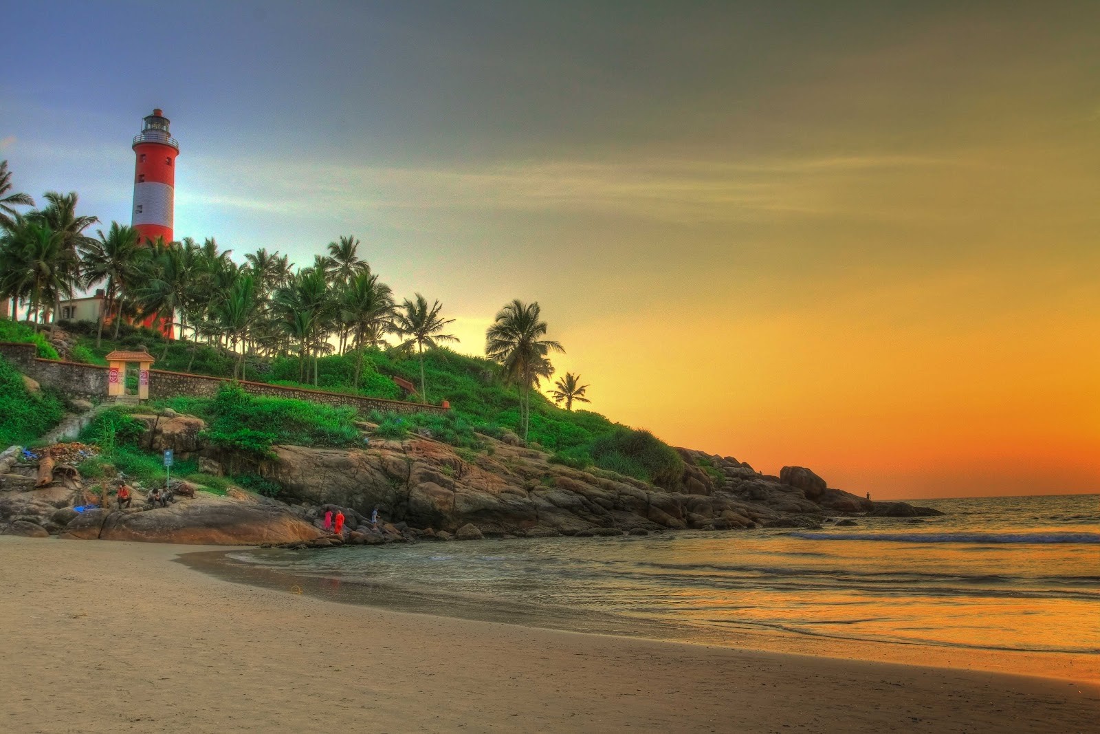Kovalam Beach, Kerala.jpg