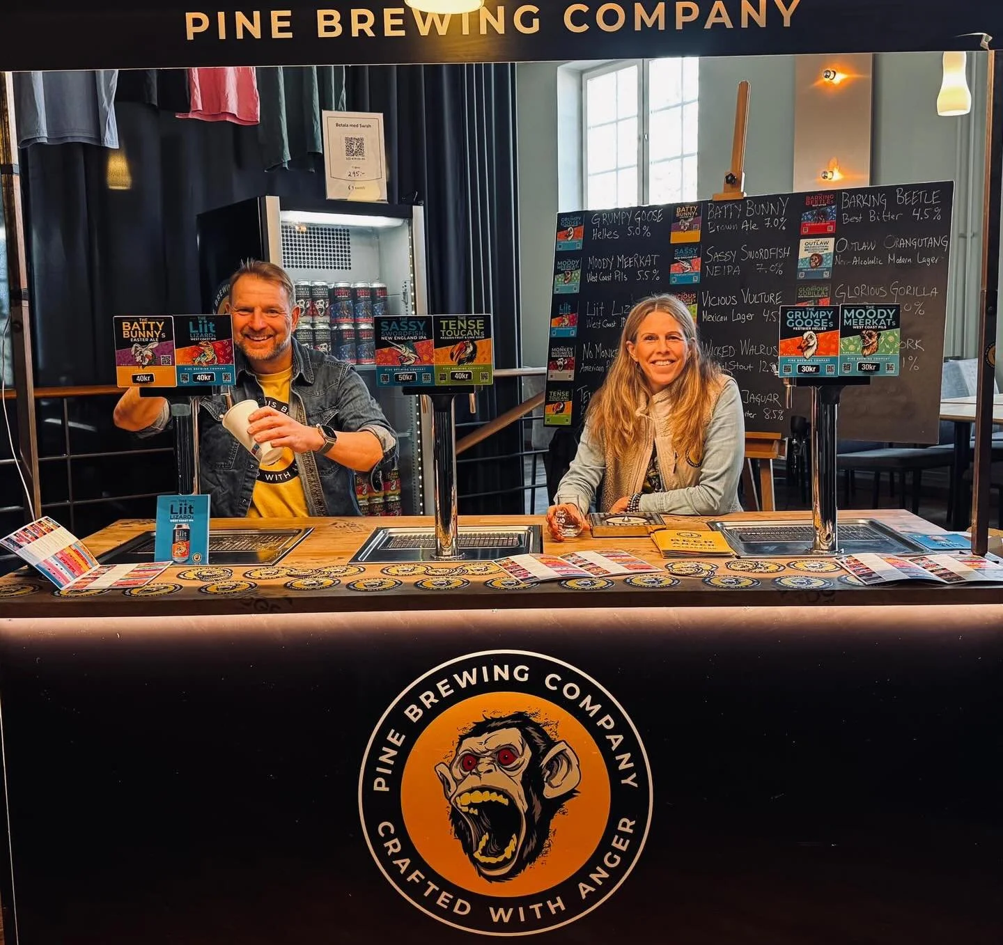 Varmt v&auml;lkommen till v&aring;r monter p&aring; V&auml;xj&ouml; &Ouml;lfestival! Nu k&ouml;r vi! 💛