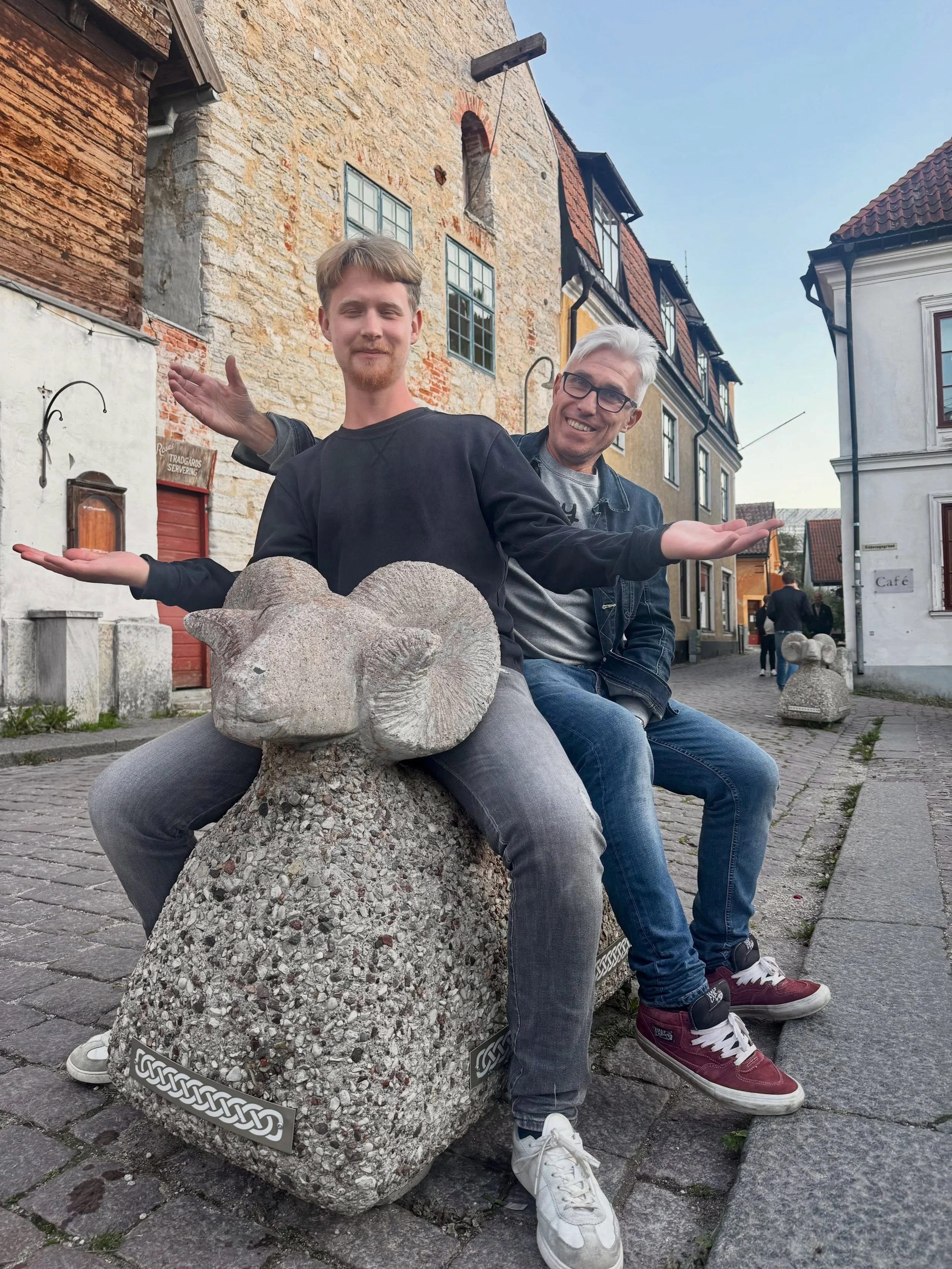Vi bekantar oss med envisa f&aring;r! De finns inte bara p&aring; Nya Zeeland, utan &auml;ven p&aring; v&aring;r egna &ouml;. 

P&aring; m&aring;ndag sl&auml;pps den, h&aring;ll utkik!