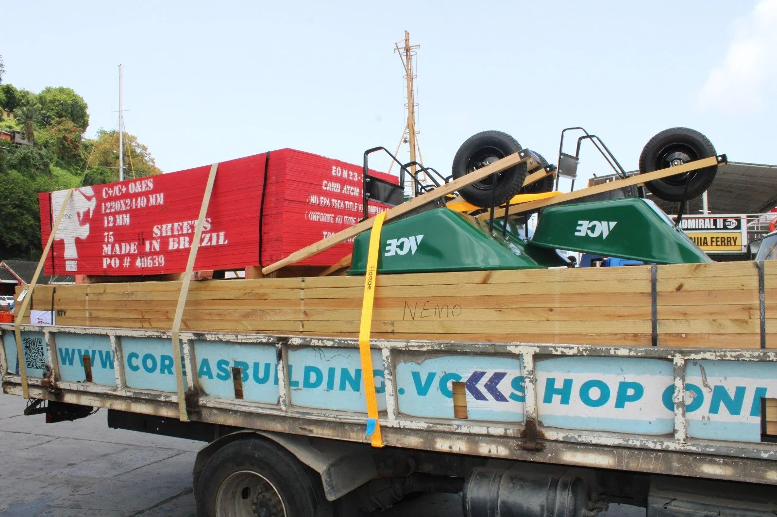 Joint Chambers deliver hardware items to St. Vincent