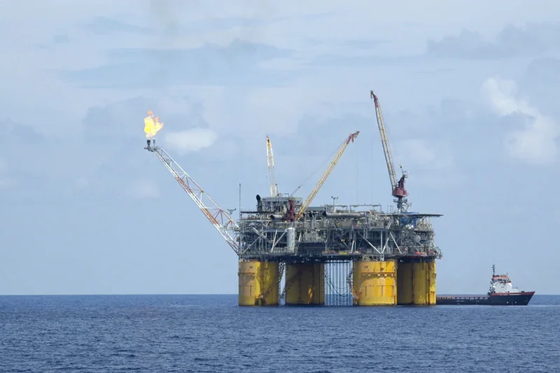 Petrobras signs 20-year LNG supply agreement with Sempra Infrastructure 