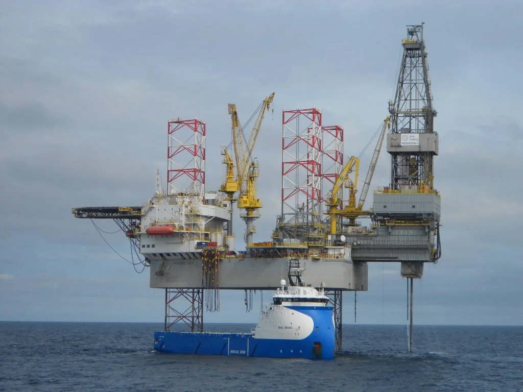 Oil rig sinks off Gabon coast