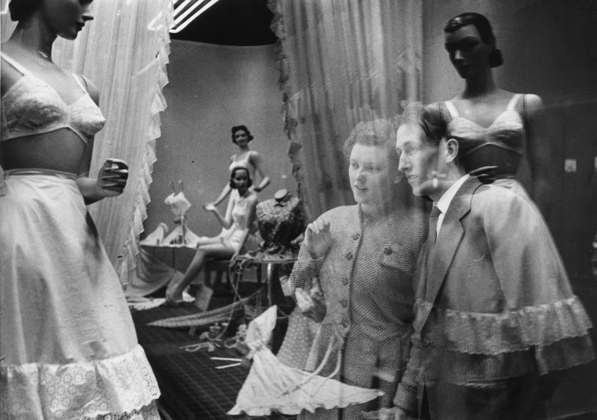 PHOTOGRAPH BY THURSTON HOPKINS / PICTURE POST / GETTY IMAGES