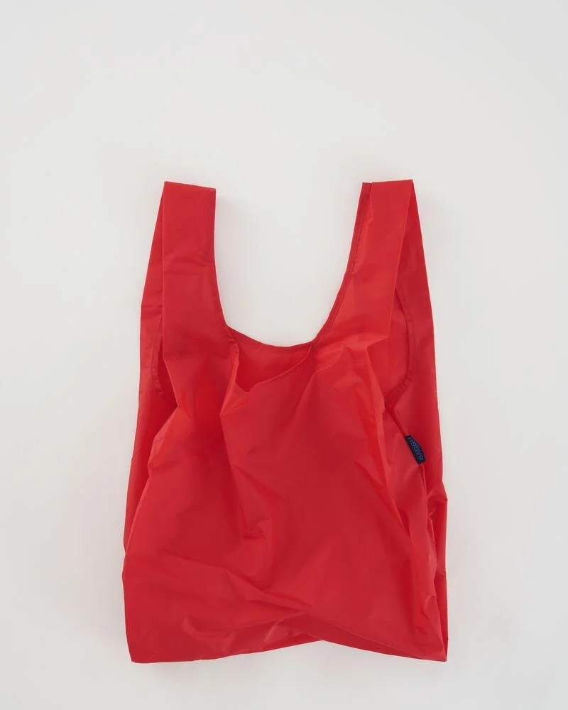 Standard_Baggu_Ripstop_Red-01_92124d4a-9e3f-4744-9a7e-b42626f41d7a_800x1000_crop_center.progressive.jpg