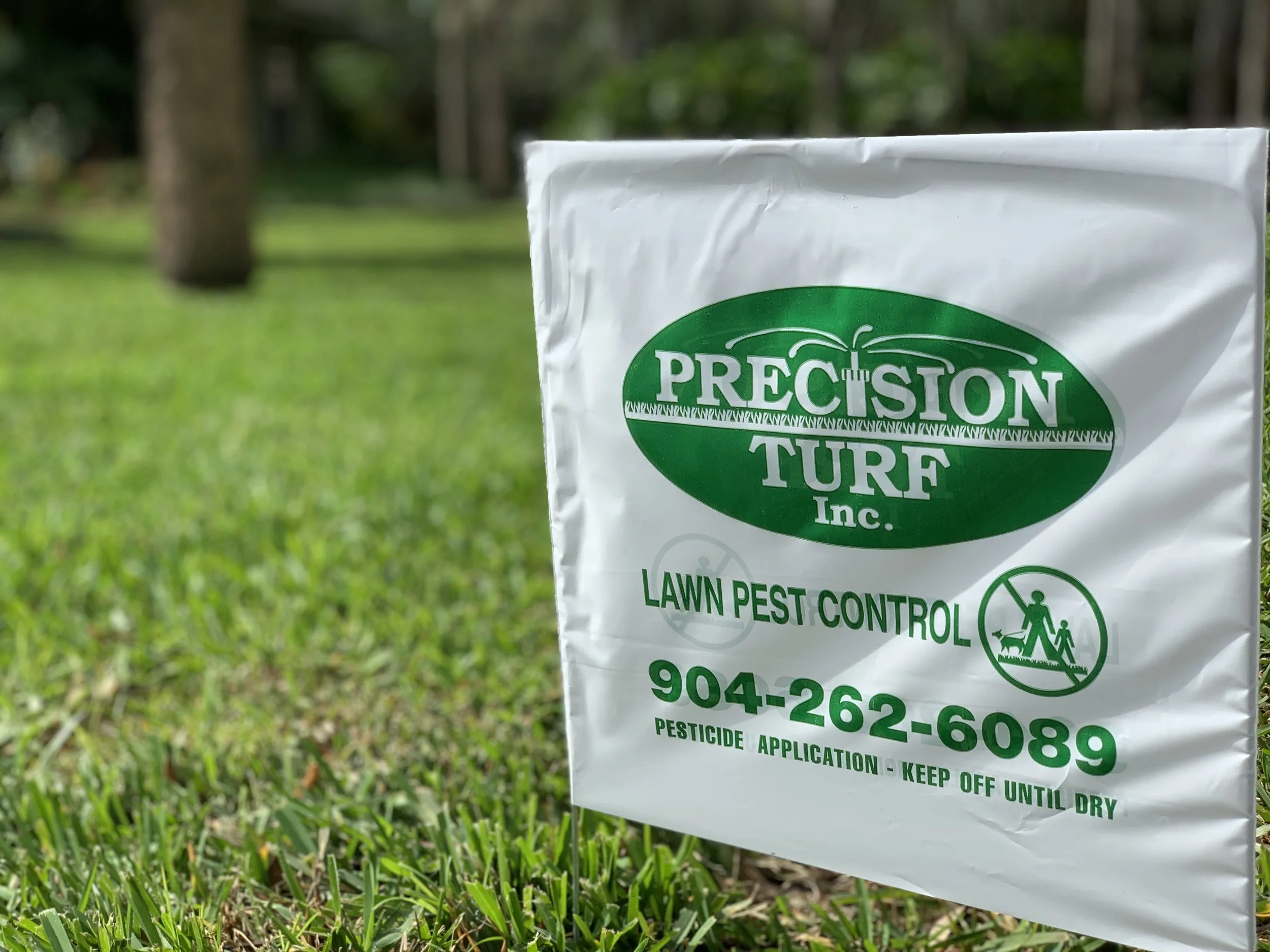Precision turf banner