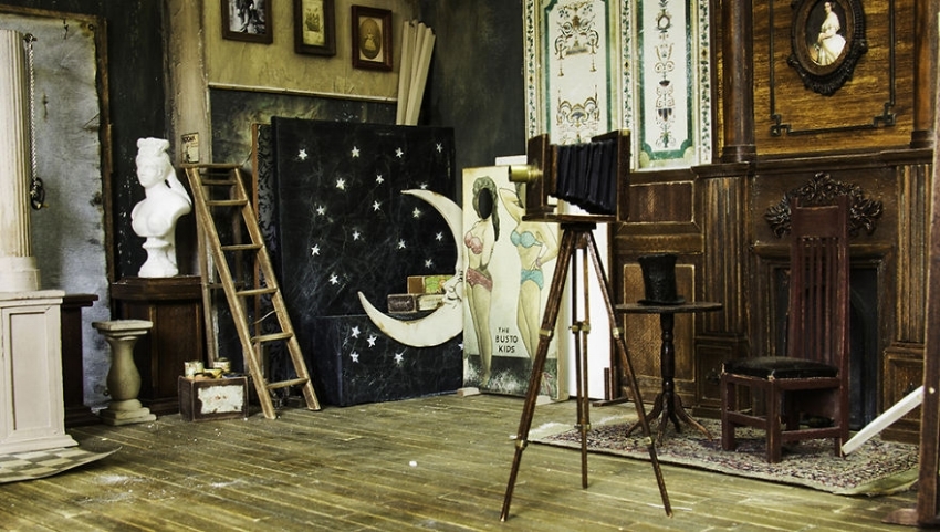 02-Ali-Alamedy-Miniature-Photo-Studio-Building-from-the-1900s-www-designstack-co.jpeg