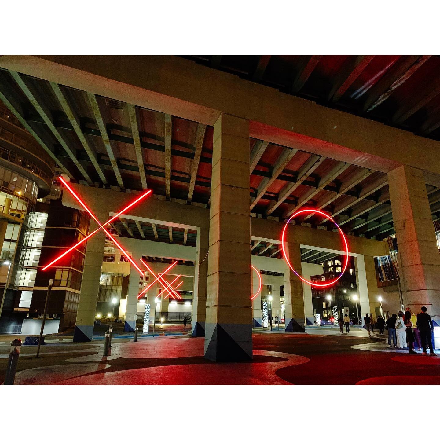 XO. &ldquo;the movement of light to express itself as both a means of bidding farewell and a welcoming...&rdquo; XO is a symbol of moving forward. #nuitblanchetoronto #nbto23 #publicart #findthelight #yyz