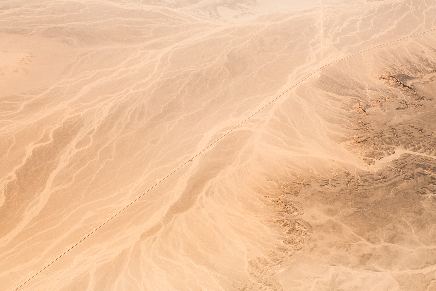  Deserts IV, 2015 //  120 cm x 180 cm  