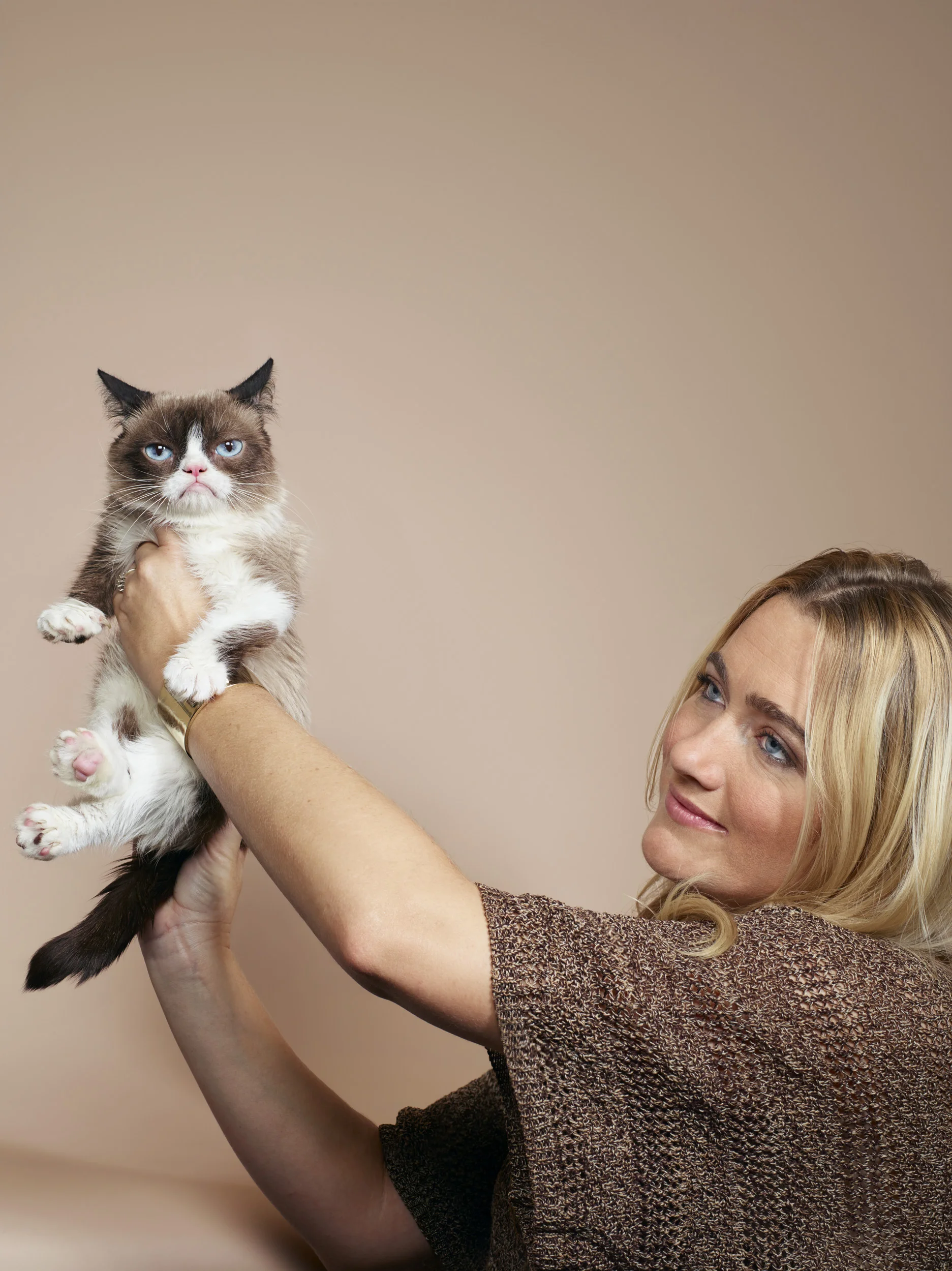 The Grumpy Cat, with Tabatha Bundesen