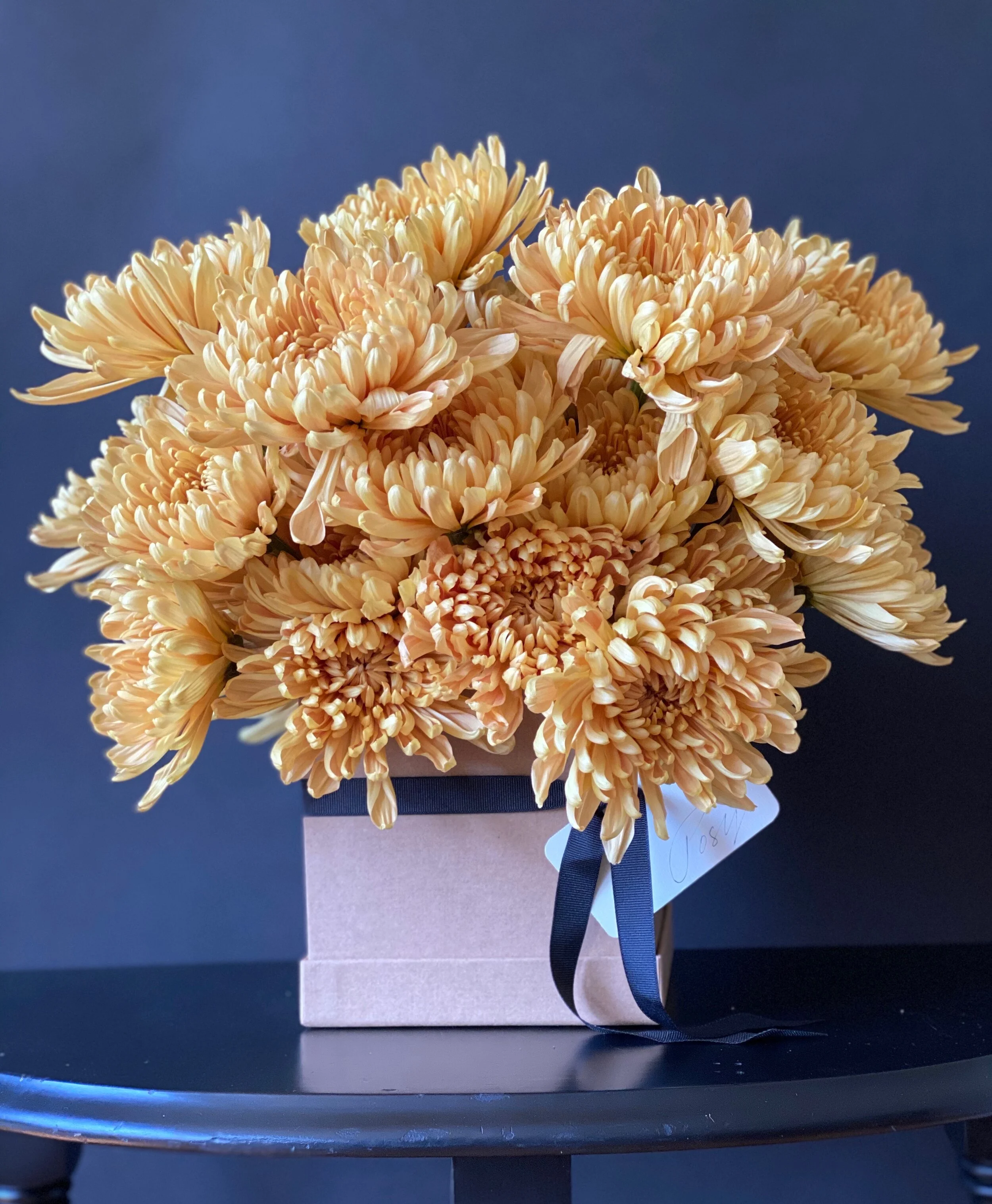 chrysanthemum flower arrangement