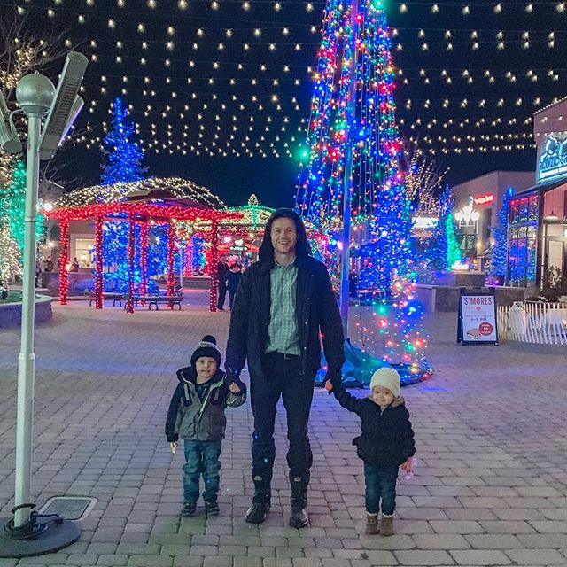 Christmas lights with my people. ❤️🎄 Could have sworn I packed warm clothes for Eli and then we got there and I couldn&rsquo;t find them anywhere, so instead we threw a bunch of blankets on him so he looked like a precious little shepherd boy 😅😂 l