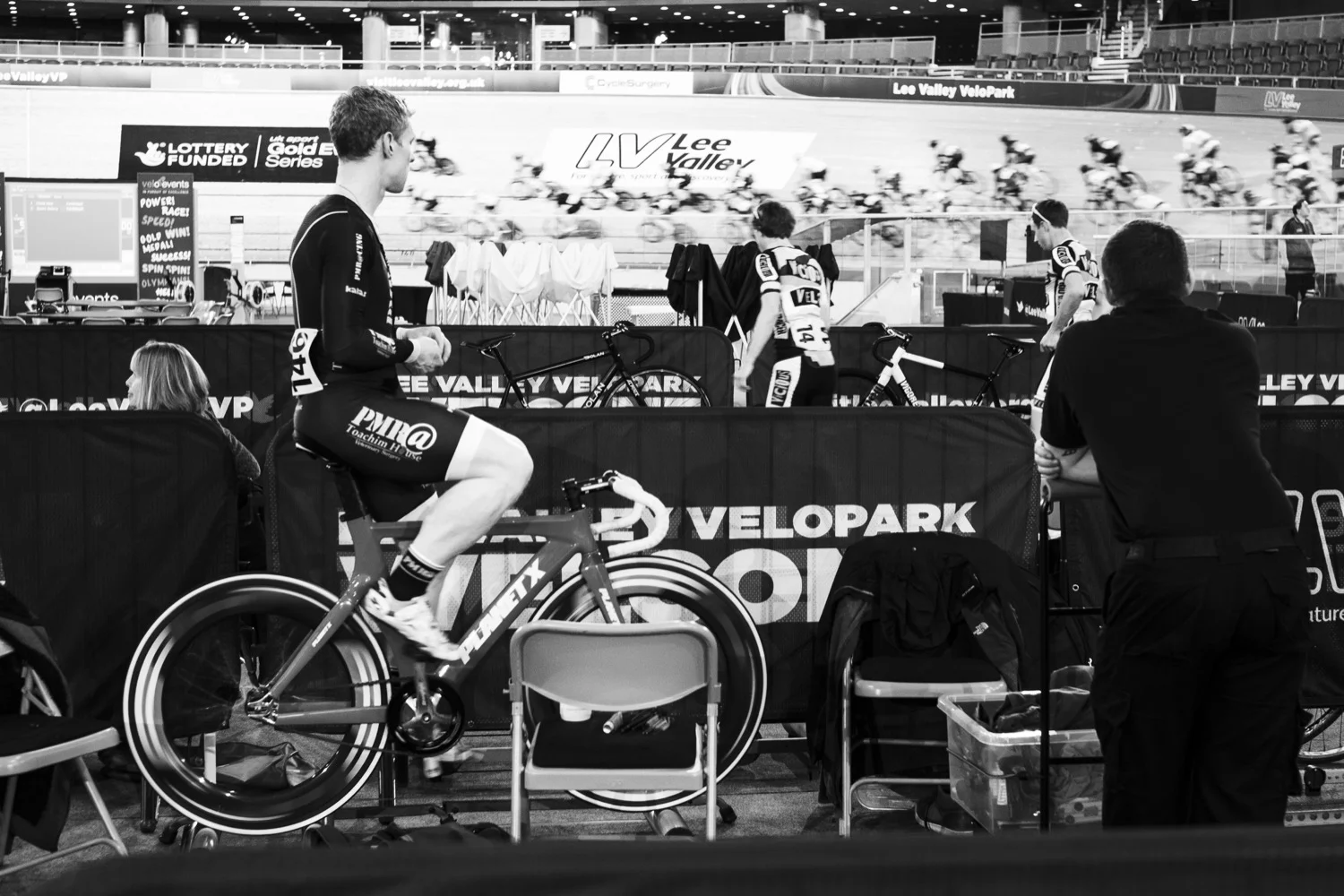 track-cyling-warming-up.jpg