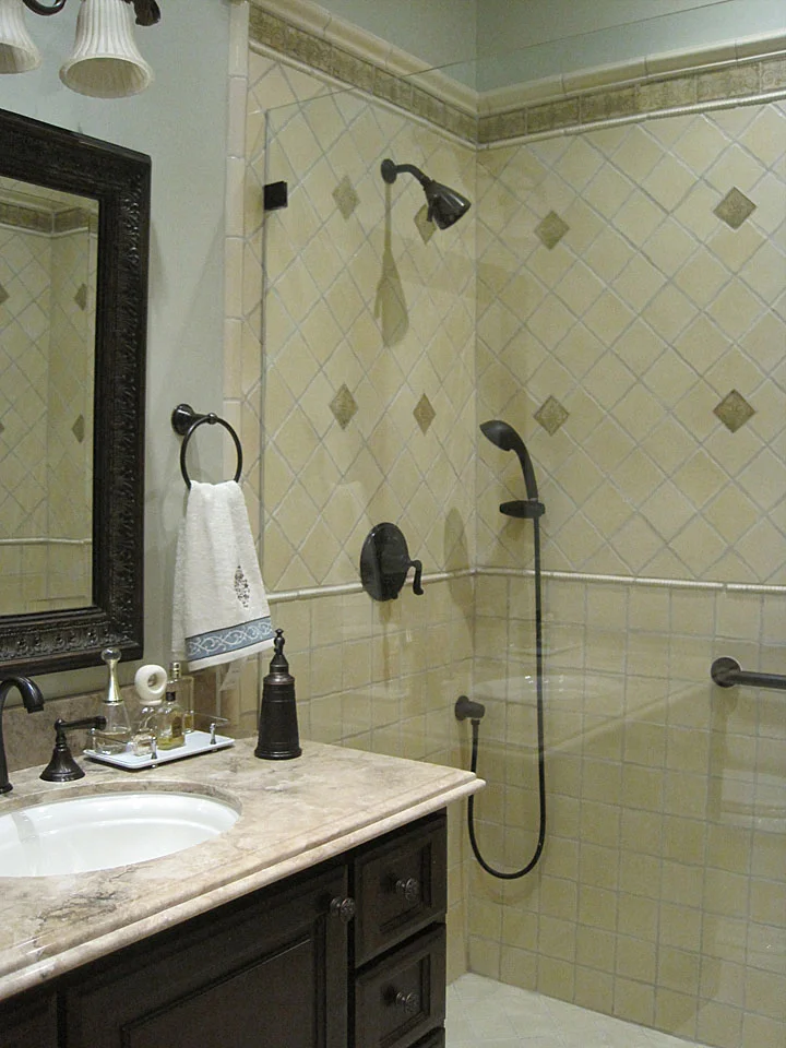 BATH015.jpg