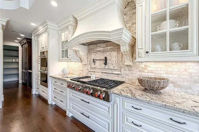 bowsprit kitchen.jpg