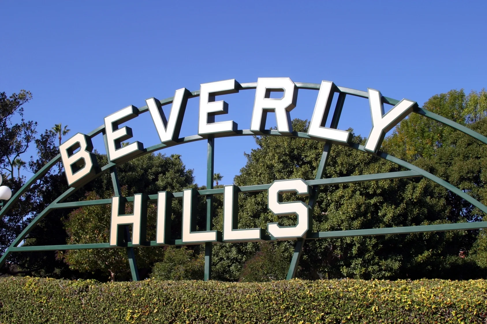 16Beverly_hills.jpg