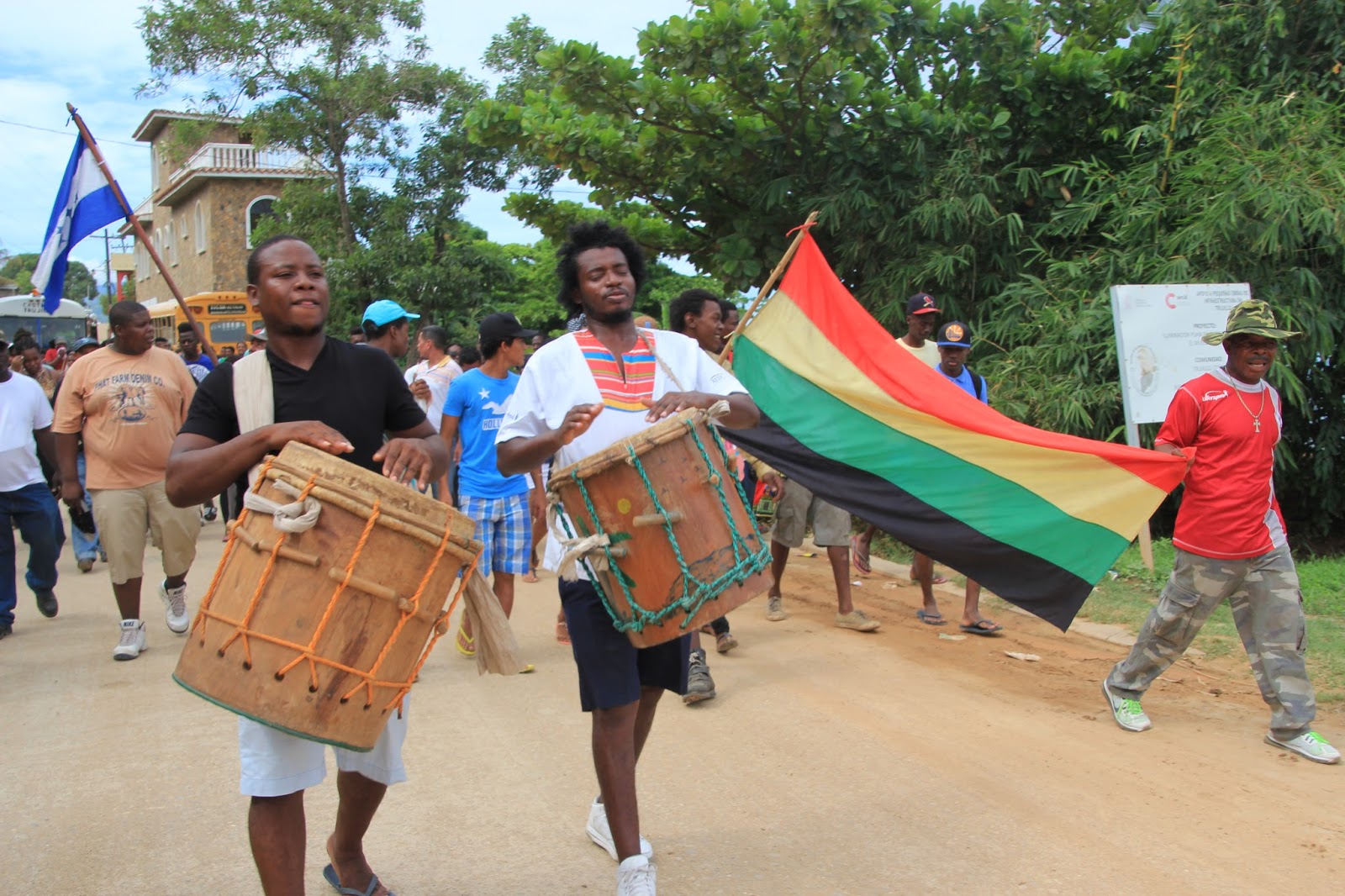 Photo caption: Marching from the Garifuna neighbourhood of Cristales in Trujillo to the courthouse