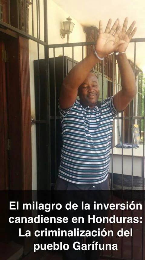 Geovanni arriving to the courthouse in Trujillo on the morning of May 19th, the day after he was detained in La Ceiba. Photo by OFRANEH.